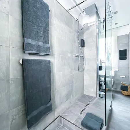 Modernes 2-zimmer-apartment, Nähe Der Neuen Leipziger Messe, Ideal Für Vier Personen Leipzig