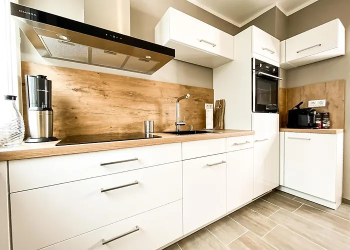 Modernes, Mediales Apartment, Naehe Der Neuen Leipziger Messe, Bis Vier Personen