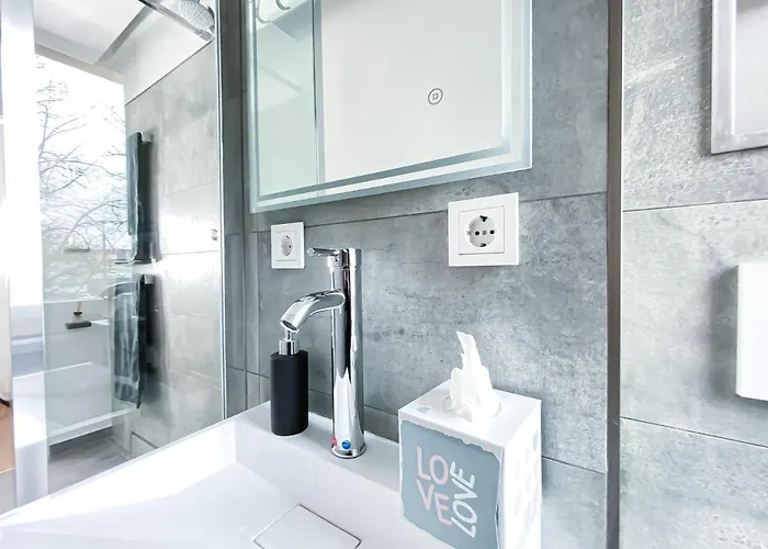Modernes, Mediales Apartment, Naehe Der Neuen Leipziger Messe, Bis Vier Personen Λειψία